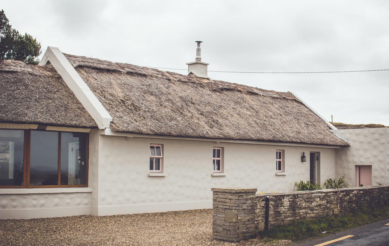 Storytellers Cottage Ballycotteen Esterno foto