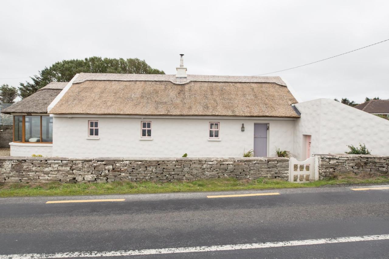 Storytellers Cottage Ballycotteen Esterno foto